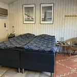 Vlakbij Zee En Gezellig Feriehus Sæby