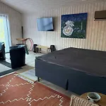 Feriehus Vlakbij Zee En Gezellig
