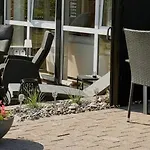 Vlakbij Zee En Gezellig Feriehus *