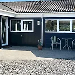 Vlakbij Zee En Gezellig Feriehus Sæby